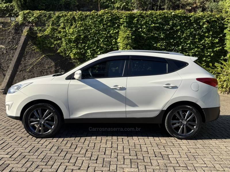 HYUNDAI - IX35 - 2014/2015 - Branca - R$ 73.900,00