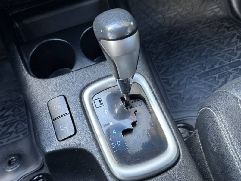 TOYOTA - HILUX - 2018/2018 - Branca - R$ 189.900,00