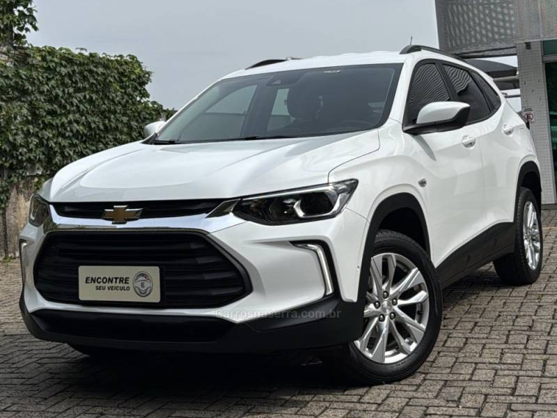 CHEVROLET - TRACKER - 2023/2024 - Branca - R$ 114.900,00