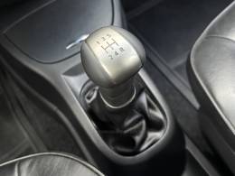 NISSAN - LIVINA - 2010/2011 - Prata - R$ 33.900,00