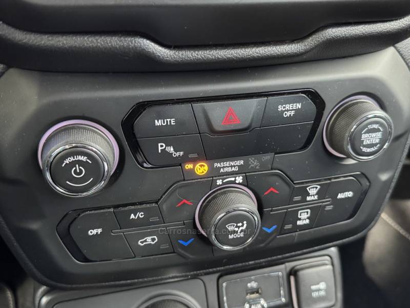 JEEP - RENEGADE - 2019/2020 - Branca - R$ 99.000,00