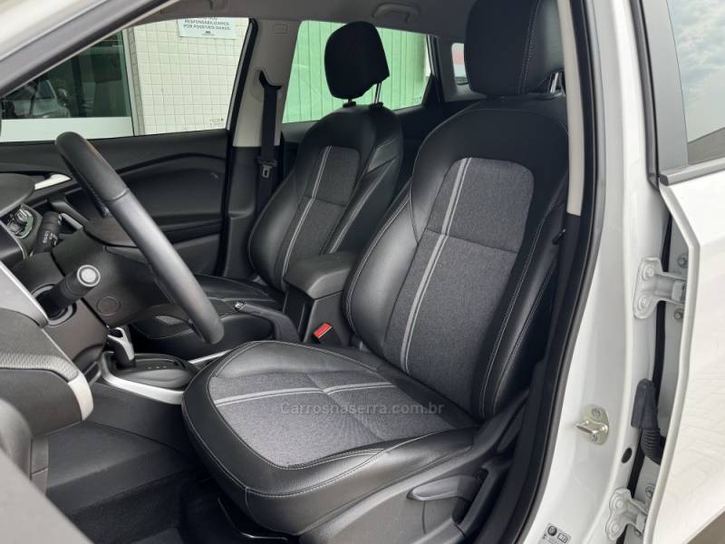 CHEVROLET - TRACKER - 2023/2024 - Branca - R$ 114.900,00