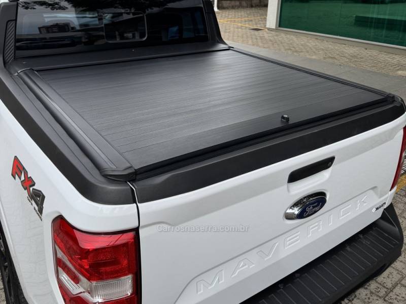 FORD - MAVERICK - 2023/2023 - Branca - R$ 189.900,00