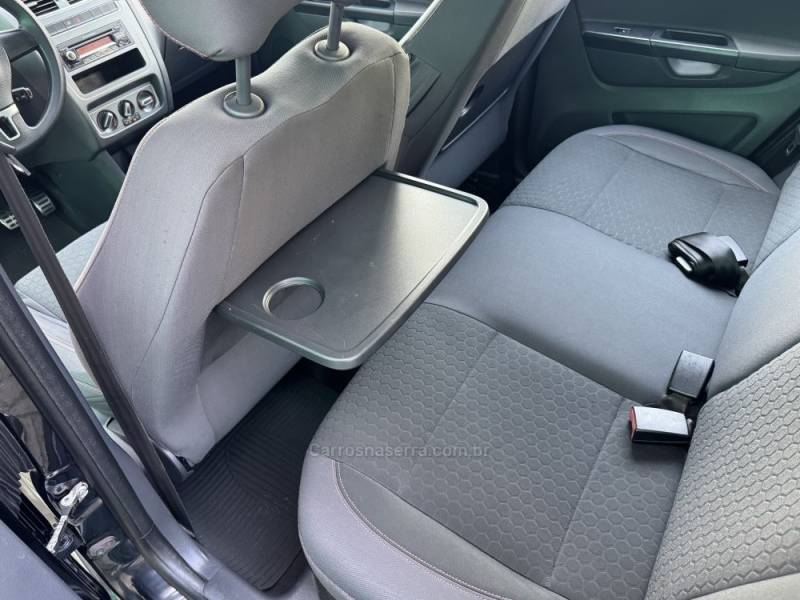 VOLKSWAGEN - SPACE CROSS - 2013/2014 - Preta - R$ 49.900,00