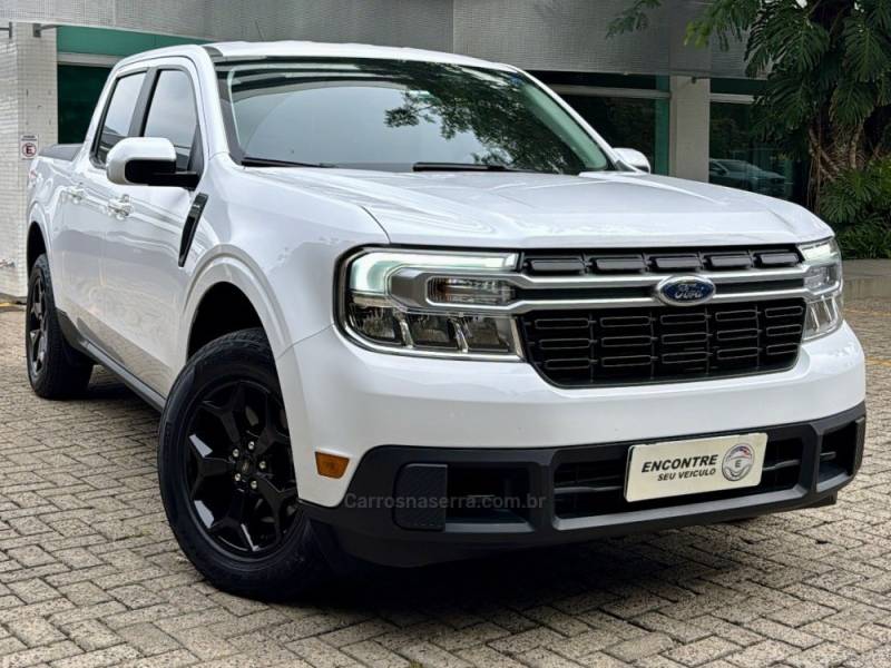 FORD - MAVERICK - 2023/2023 - Branca - R$ 189.900,00