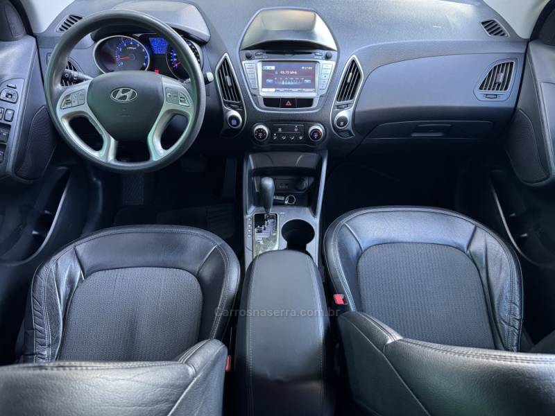 HYUNDAI - IX35 - 2014/2015 - Branca - R$ 73.900,00