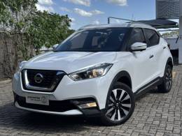 NISSAN - KICKS - 2017/2018 - Branca - R$ 83.900,00