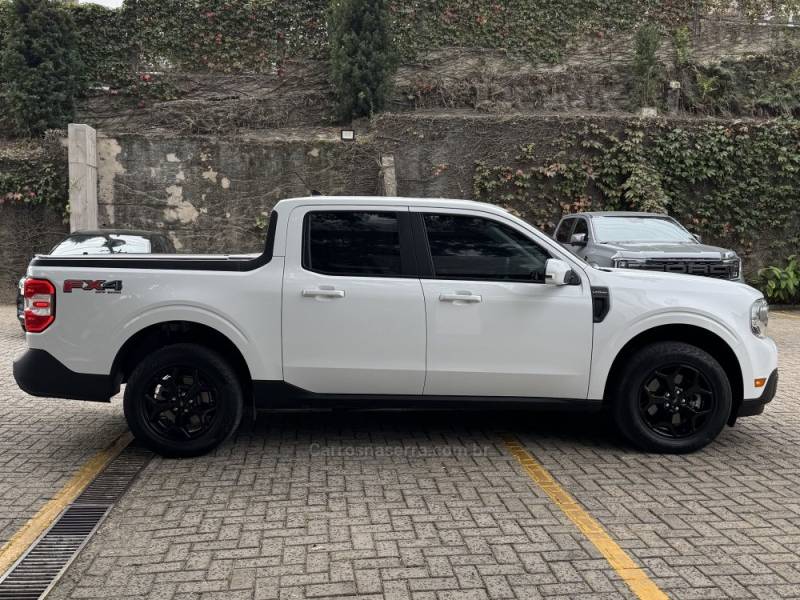 FORD - MAVERICK - 2023/2023 - Branca - R$ 189.900,00