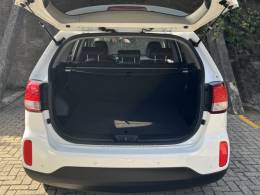 KIA MOTORS - SORENTO - 2014/2015 - Branca - R$ 78.900,00