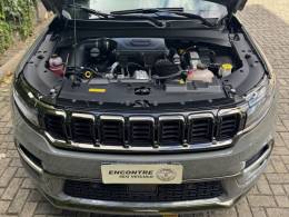 JEEP - COMMANDER - 2024/2025 - Cinza - R$ 243.900,00