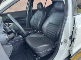 NISSAN - KICKS - 2017/2018 - Branca - R$ 83.900,00