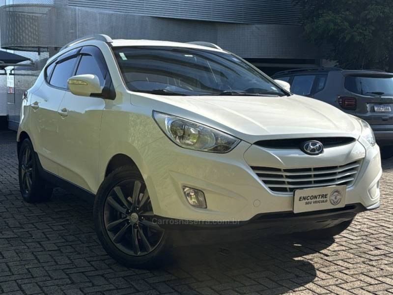 HYUNDAI - IX35 - 2014/2015 - Branca - R$ 73.900,00