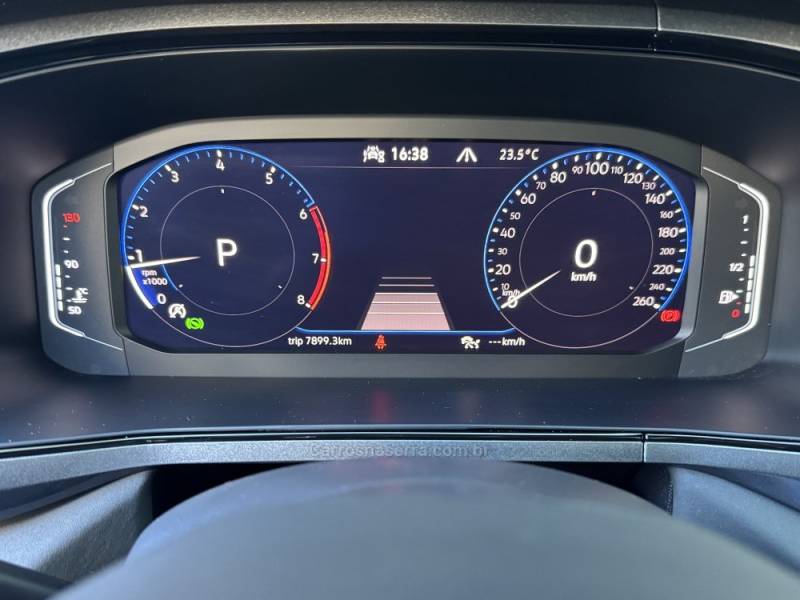 VOLKSWAGEN - TAOS - 2024/2024 - Branca - R$ 185.900,00