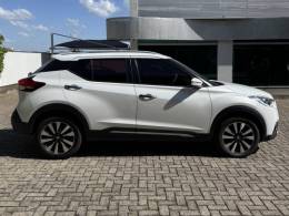 NISSAN - KICKS - 2017/2018 - Branca - R$ 83.900,00
