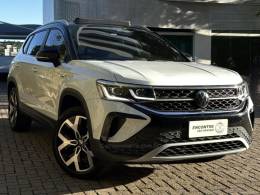 VOLKSWAGEN - TAOS - 2024/2024 - Branca - R$ 185.900,00