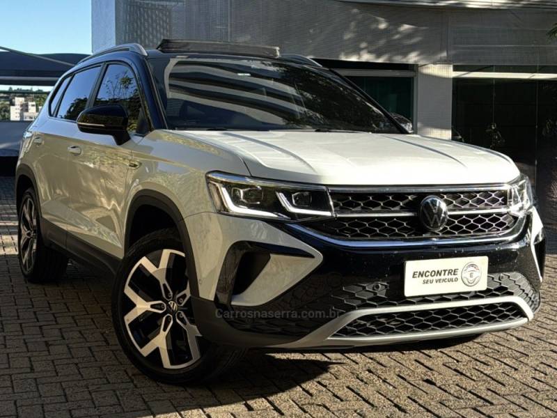 VOLKSWAGEN - TAOS - 2024/2024 - Branca - R$ 185.900,00