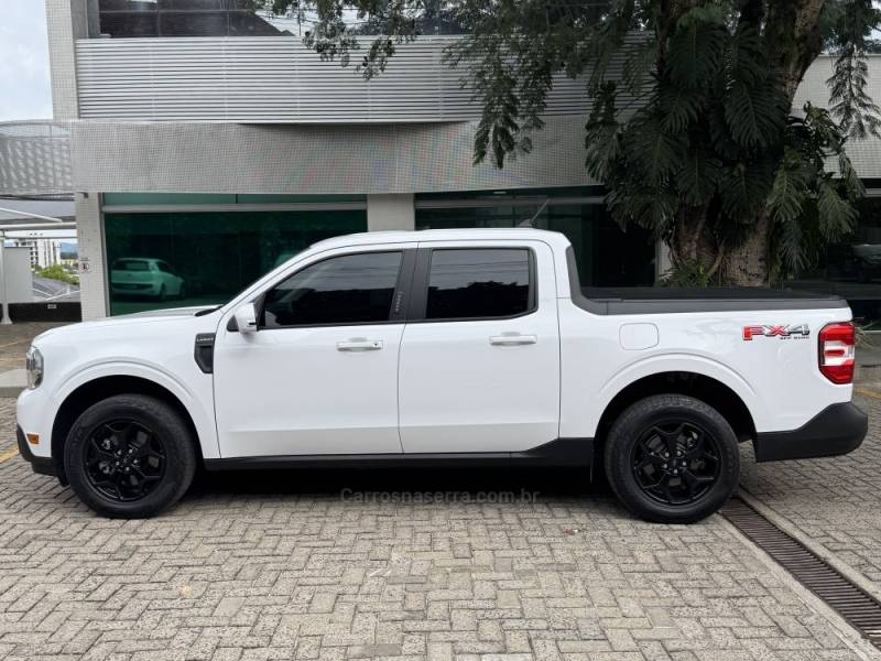 FORD - MAVERICK - 2023/2023 - Branca - R$ 189.900,00