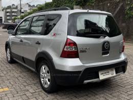 NISSAN - LIVINA - 2010/2011 - Prata - R$ 33.900,00