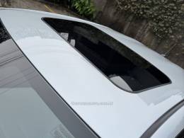 TOYOTA - YARIS - 2022/2023 - Prata - R$ 99.900,00