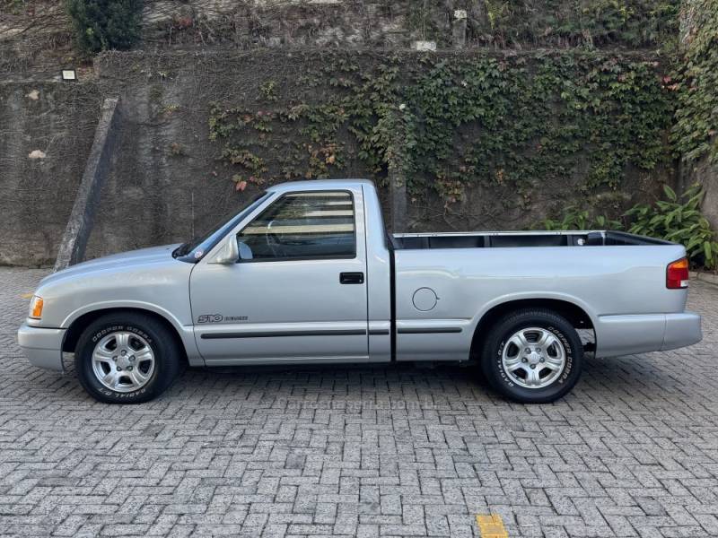 CHEVROLET - S10 - 1997/1998 - Prata - R$ 65.000,00