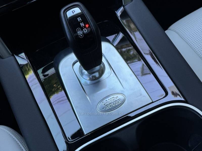 LAND ROVER - DISCOVERY SPORT - 2022/2023 - Branca - R$ 267.000,00