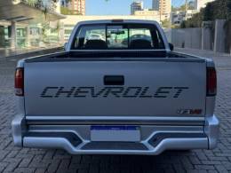 CHEVROLET - S10 - 1997/1998 - Prata - R$ 65.000,00