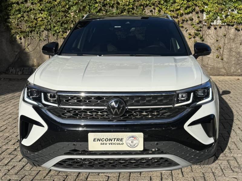 VOLKSWAGEN - TAOS - 2024/2024 - Branca - R$ 185.900,00