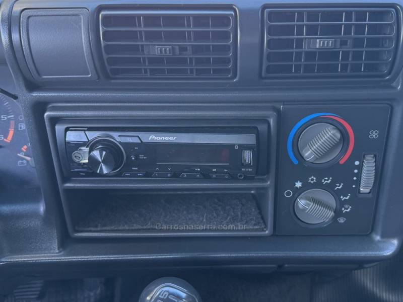 CHEVROLET - S10 - 1997/1998 - Prata - R$ 65.000,00