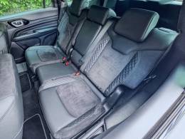 JEEP - COMMANDER - 2024/2025 - Cinza - R$ 243.900,00