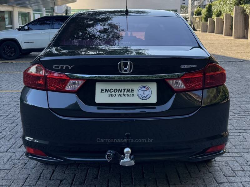 HONDA - CITY - 2014/2015 - Marrom - R$ 62.900,00