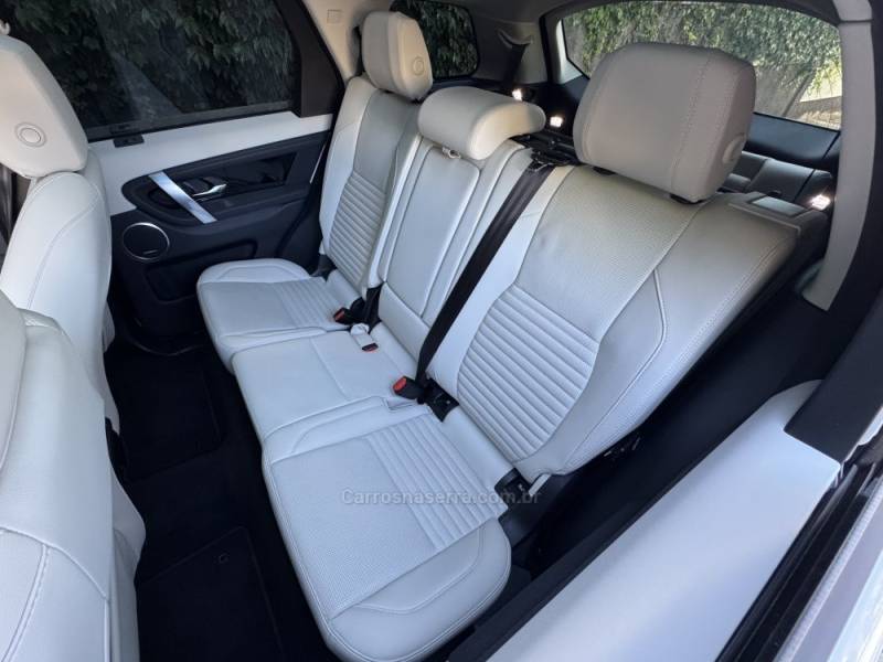 LAND ROVER - DISCOVERY SPORT - 2022/2023 - Branca - R$ 267.000,00