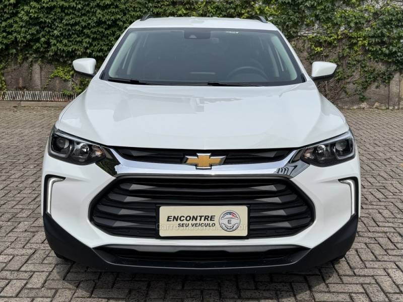 CHEVROLET - TRACKER - 2023/2024 - Branca - R$ 114.900,00