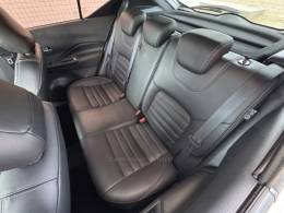 NISSAN - KICKS - 2017/2018 - Branca - R$ 83.900,00