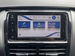 TOYOTA - YARIS - 2022/2023 - Prata - R$ 99.900,00