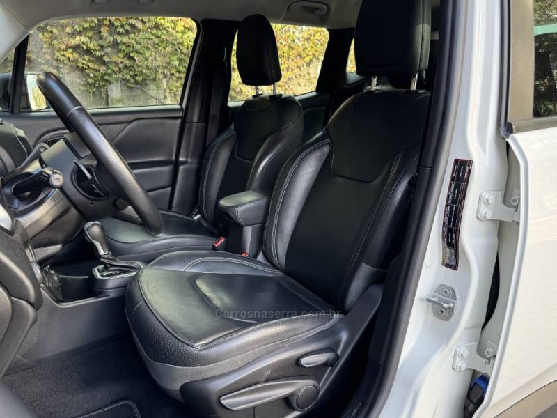 JEEP - RENEGADE - 2019/2020 - Branca - R$ 99.000,00