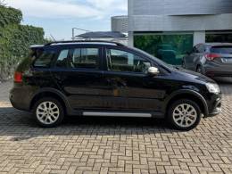 VOLKSWAGEN - SPACE CROSS - 2013/2014 - Preta - R$ 49.900,00