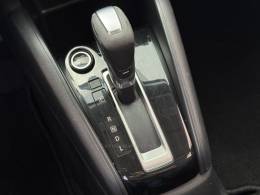 NISSAN - KICKS - 2017/2018 - Branca - R$ 83.900,00