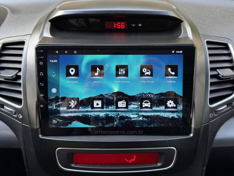 KIA MOTORS - SORENTO - 2014/2015 - Branca - R$ 78.900,00